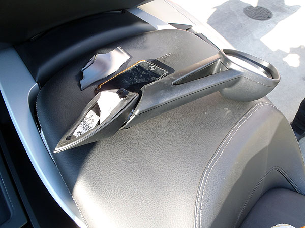 もげた左ミラー